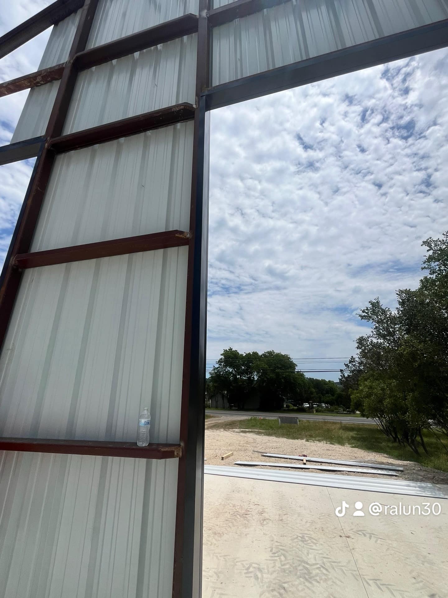 1e1d16e1-0f49-4742-85e8-314d0fc234f1